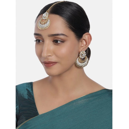 Women's Rose Gold Plated Alloy Kundan Earrings & Mangtikka (White)
