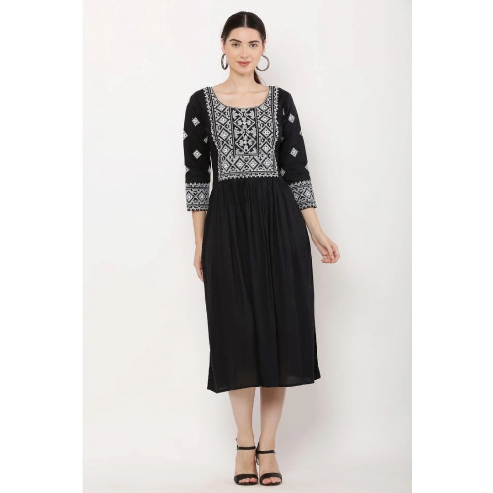 Women's Casual Rayon 3-4th Sleeves Kurti (Black)