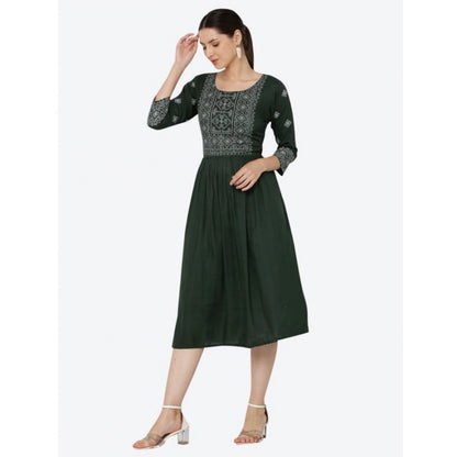 Women's Casual Rayon 3-4th Sleeves Kurti (Green)